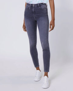 skinny jeans style by bongdiva